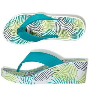 Tropical burst wedge flip flap